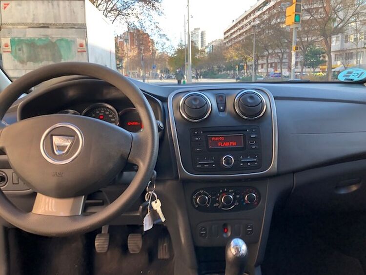 Dacia Sandero Laureate foto 10